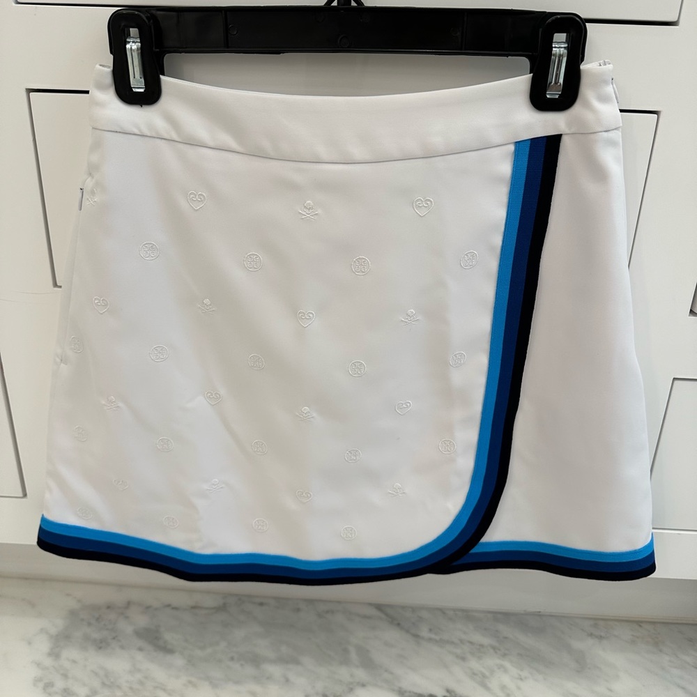G/FORE White Mini Skirt with Blue Accents